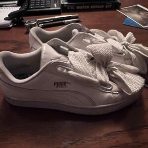 Puma tennis shoes